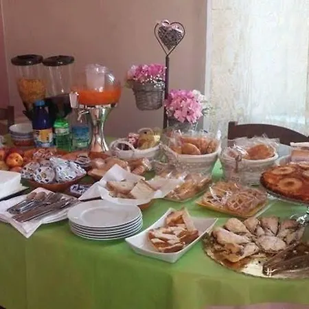 Emme House Bed & Breakfast 3*